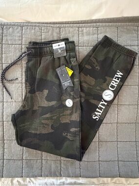 Salty Crew Kids' Camouflage Joggers in Olive & Black